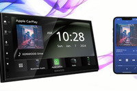 ケンウッドから新型ディスプレイオーディオ「DMX5523S」発売、ワイヤレスでスマホ連携可能に 画像