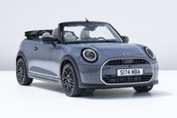 MINI コンバーチブル、車名変更&新型3ドアハッチバックと「同じ顔」に…パリモーターショー2024で発表へ 画像
