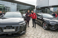アウディ、「FCバイエルン」選手らに最新の電動車を納車…『SQ8』や『Q6』 が人気 画像