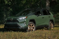 トヨタ『RAV4』米2025年モデル、日本にない「ウッドランド」は走りも見た目もオフロード仕様 画像