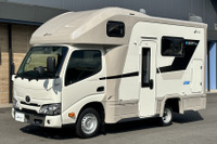 「駐車場問題」を解決する? 小型キャンピングカー『LIBERTY50DB』が登場、860万円から 画像