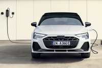 アウディ A3スポーツバック、PHEVのEV航続がなんと最大143kmに 画像