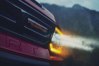 ホンダのSUV『パスポート』新型、オフロード仕様を予告…今秋米国デビューへ 画像