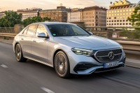 メルセデスベンツ『GLC』と『Eクラス』、ディーゼル搭載のエントリー車をドイツで追加 画像