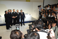 【新聞ウォッチ】豊田新社長、大きく輝く「ステンドグラス」が理想的 画像