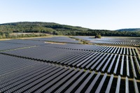 トヨタの米工場、大規模太陽光発電システム導入…年間電力の7割をまかなう 画像