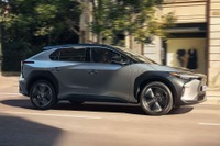 なぜ? ウーバードライバーにトヨタの電動SUV『bZ4X』が人気…有料会員記事ランキング 画像