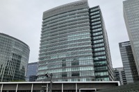 寒風吹きすさぶ自動車各社、日産は北米の従業員6%が希望退職、フォードは欧州で4000人削減［新聞ウォッチ］ 画像