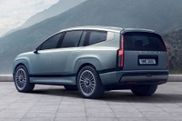 新型3列シート電動SUV『アイオニック9』正式発表、充電中は4人が広々休憩も…ロサンゼルスモーターショー2024 画像