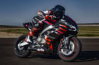 アプリリアの新型スポーツバイク『RS 457』、日本上陸 85万8000円 画像