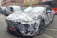 『マツダ6』進化形に大接近! EZ-6 は中国専売ではない? 画像
