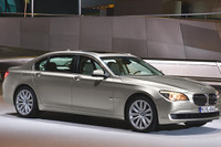 BMW 740Li…エグゼクティブ向けモデル納車開始 画像