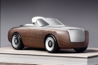 ロールスロイスのオープンカーを組み立てる、ミニチュア彫刻「カメオ」発表…実車と同じ素材を使用 画像