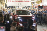 日産、新型『ムラーノ』を年産8万台計画…米スマーナ工場で生産開始 画像