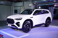 いすゞの新型『D-Max』と『MU-X』、ブリヂストン「DUELER H/T 684II」純正採用 画像