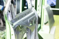14%軽量化した「アルミドア」、ルノーの次世代EV向けにコンステリウムが開発 画像