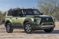 レクサス『GX』、1インチのサスペンションリフトが標準に…米2025年モデル 画像