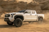 トヨタ、ピックアップトラックにも高性能ハイブリッド「i-FORCE MAX」搭載!『タコマ TRDプロ』登場 画像