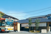 修善寺温泉バスのりば、バウムクーヘン工房併設でリニューアル 画像