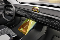 運転席に巨大スワロフスキー、コンチネンタルが「エモーショナルコックピット」CES 2025で世界初公開へ 画像