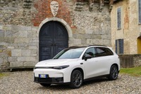 欧州初の「REEV」技術搭載車、リープモーター『C10』は航続950km…ブリュッセルモーターショー2025 画像