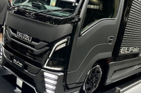 いすゞ『エルフミオ』をカスタム! AT限定普通免許で運転できる小型トラックに「3つの新提案」…東京オートサロン2025 画像