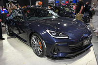 「えっちすぎん?!」オトナの色気を帯びた“パープル”のスバル『BRZ』初公開にSNSも大興奮 画像