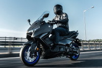 元祖スポーツスクーターが大進化、ヤマハ『TMAX』2025年モデル発売へ 145万2000円から 画像