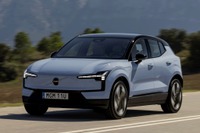 ボルボ最小電動SUV『EX30』に「クロスカントリー」登場へ…発表は2月10日 画像