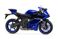 ブリヂストン、ヤマハの新型スーパースポーツ『YZF-R9』に高性能タイヤ供給、日米の違いとは 画像