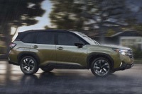 米国初の『フォレスター・ハイブリッド』登場、燃費40%向上で一給油あたり900km超走る! 画像