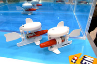 東京おもちゃショー09…サカナ型ロボットの工作キット 画像