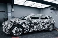 ファラデー・フューチャー、新型EV『FX6』プロトタイプの写真公開…3月詳細発表へ 画像