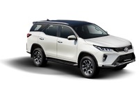 トヨタの高級SUV『レジェンダー4X4』、6速MTをインドで追加…オフロード性能と操縦性を強化 画像