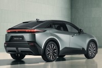 トヨタ株価が小幅続伸、EV向け新電池工場延期報道もわずかに買いが勝る 画像