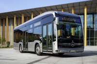 メルセデスベンツ、新型電気バス『eCitaro K』発表へ…次世代バッテリー搭載 画像