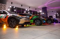 アメリカ3都市の芸術家がトヨタ『bZ4X』を“移動式アート”に変身させる 画像