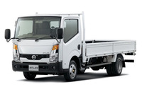 日産 アトラス F24 に15年度燃費基準達成車 画像