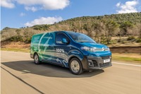 エンジン車をEVに改造、ステランティスが商用車向けキット発表 画像