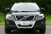 【ボルボ XC60 発売】写真蔵…伝統のVシェイプラインを強調 画像