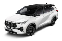トヨタのミニバン『イノーバ ハイクロス』、ブラックアクセントの限定車をインド発表 画像