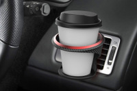 「ドリンクホルダーはエアコン吹き出し口に付けたい！」というドライバーに新作登場［特選カーアクセサリー名鑑］ 画像