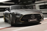 メルセデスAMG、“ブラピ”F1映画とコラボした限定車「APXGP Edition」発表 画像