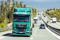 BMWの工場間輸送にMANの電気トラック、年間3000トンのCO2削減へ 画像
