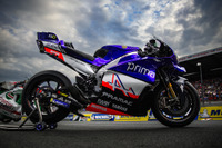 ヤマハのマシンがアルピーヌ70周年を祝福! MotoGP プリマ・プラマック・ヤマハの『YZR-M1』が特別カラーに 画像