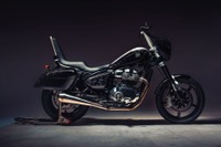 バイク&ロック&宝飾の世界がコラボ!? ロイヤルエンフィールド『スーパーメテオ650』カスタム 画像