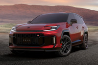 【トヨタ RAV4 新型】機能美を追求したデザインと走る楽しさ味わえる「GRスポーツ」 画像