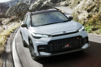 注目度は新型「RAV4」以上!? トヨタ『カローラクロス GRスポーツ』のデザイン&コスパにファン興奮 画像