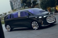 王者アルファードを超えるか? メルセデスベンツの次世代高級ミニバンに熱視線!「車の域を超えてる」 画像