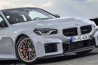もはやハイパーカーレベル!? サーキット仕込み&約1900万円のBMW『M2 CS』発表にSNS興奮 画像